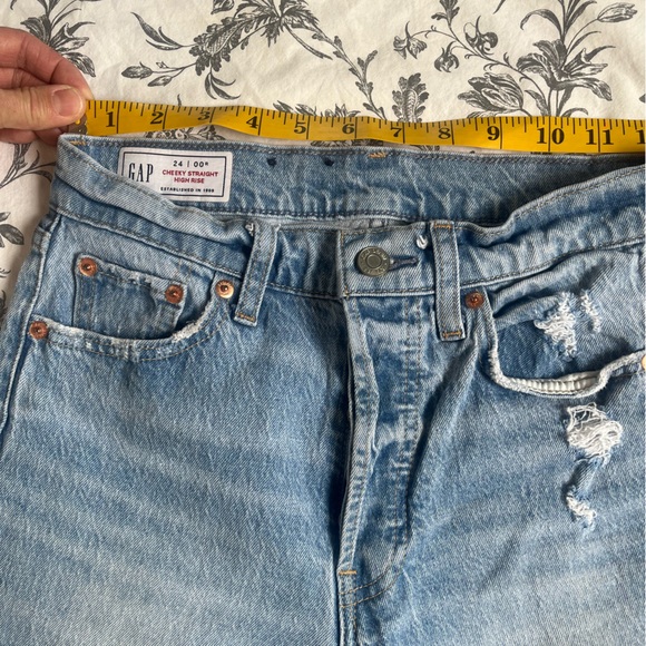 Gap Cheeky Straight High Rise - Picture 2 of 5